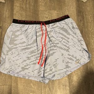 Nike Dri-Fit Run Division Flex Stride XL shorts